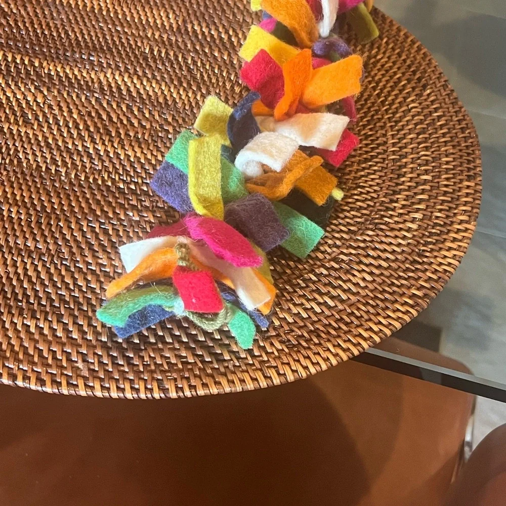 Vibrant Wool Garland Sustainable Minimal Holiday Decore $225 Retail Rare